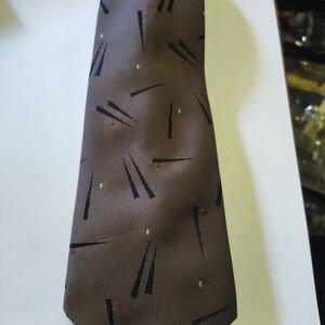 Elegant Brown Patterned Men's Tie